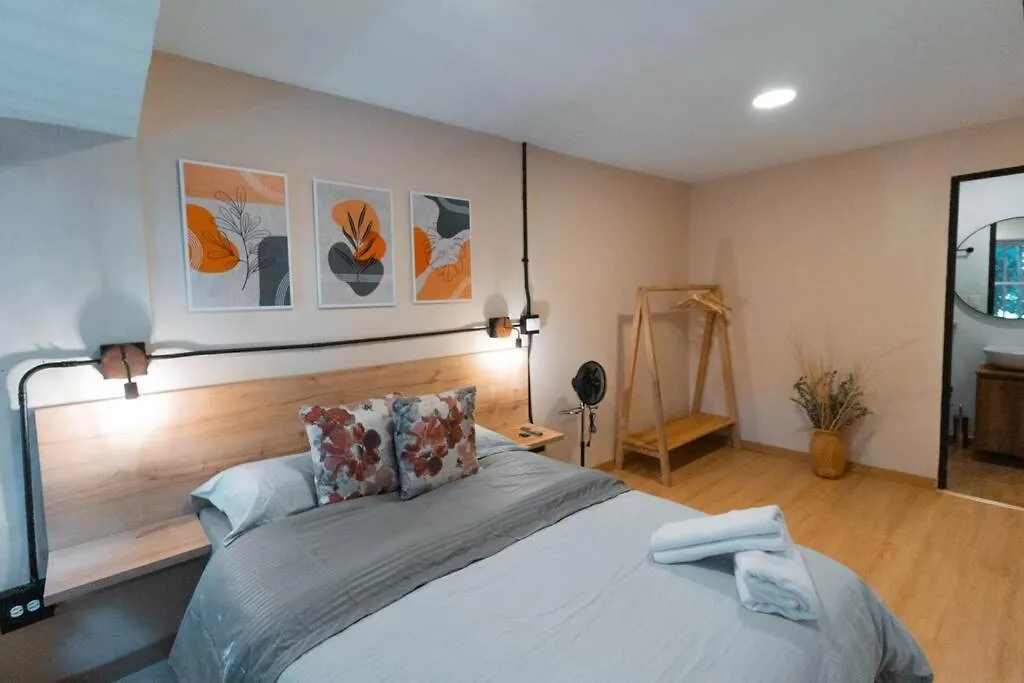 Arrendamiento Nuevo Apartamento Con Balcon By Roots Rentals Nid202 Medellin