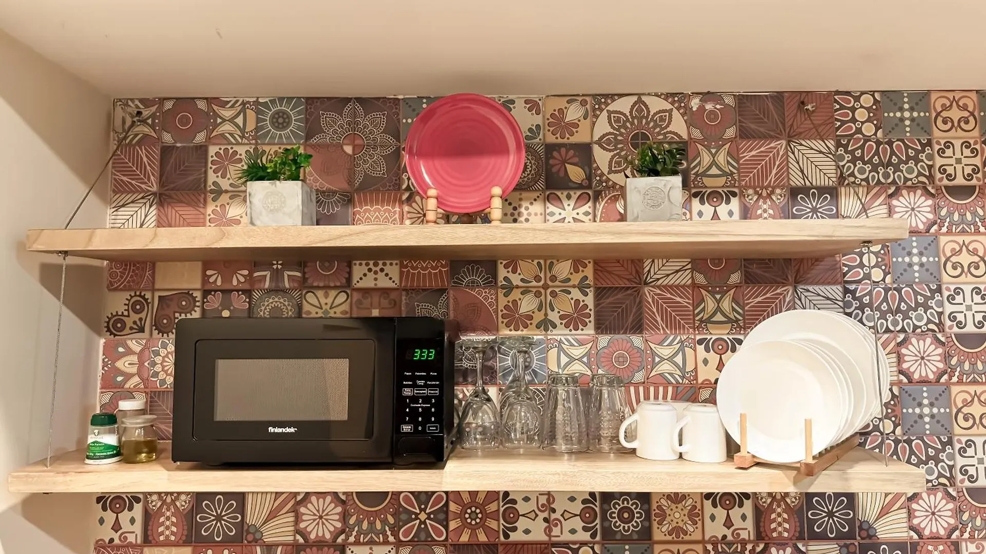 Arrendamiento Nuevo Apartamento Con Balcon By Roots Rentals Nid202 Medellin Apartment