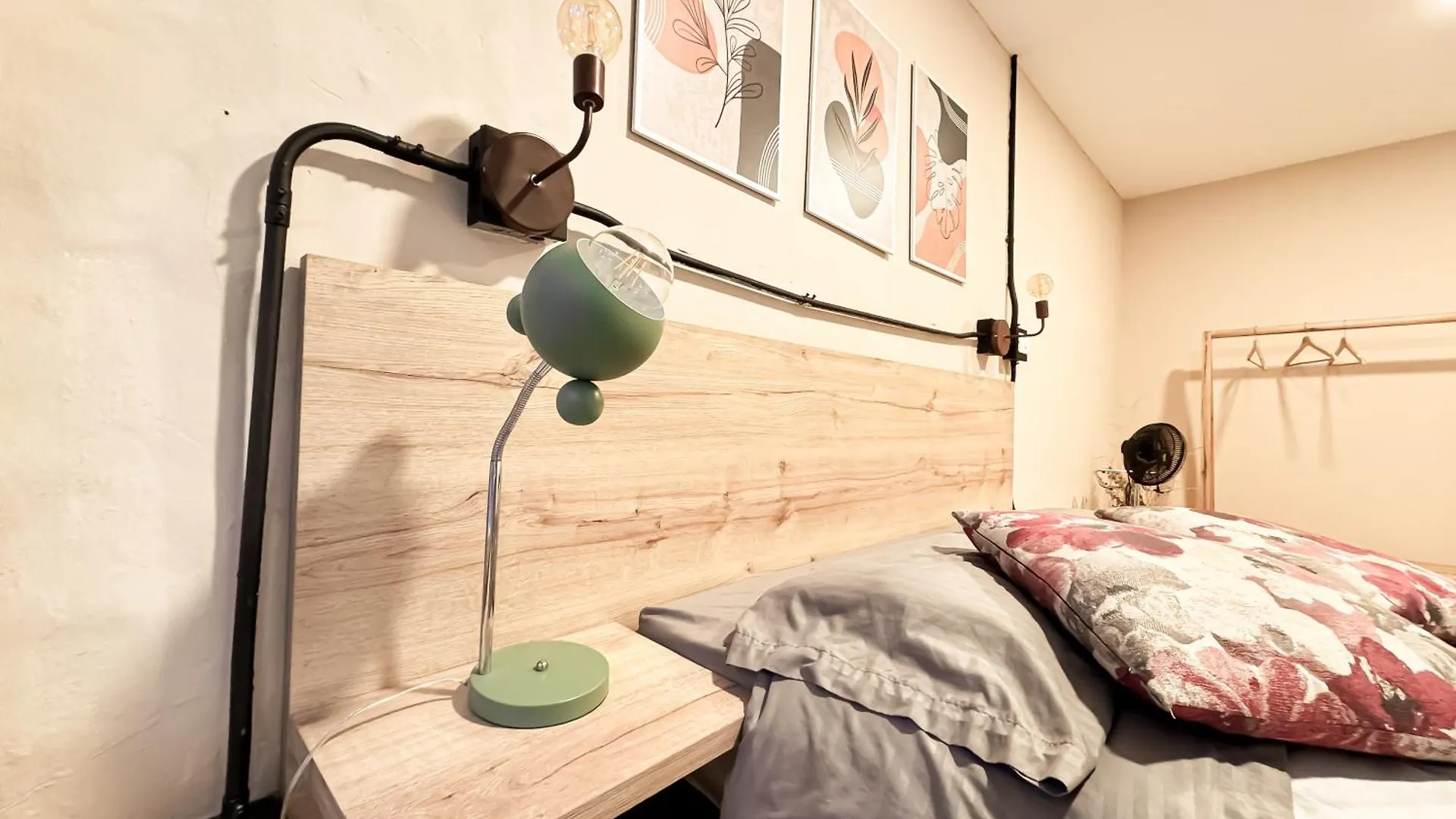 Arrendamiento Nuevo Apartamento Con Balcon By Roots Rentals Nid202 Medellin 0*,  Colombia